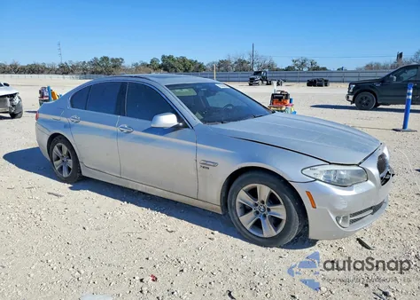 2012 BMW 528 Xi из США, поврежденный, VIN WBAXH5C50CDW10602